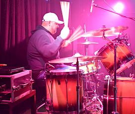 Faux Minds - Nedelja 9.4.2023